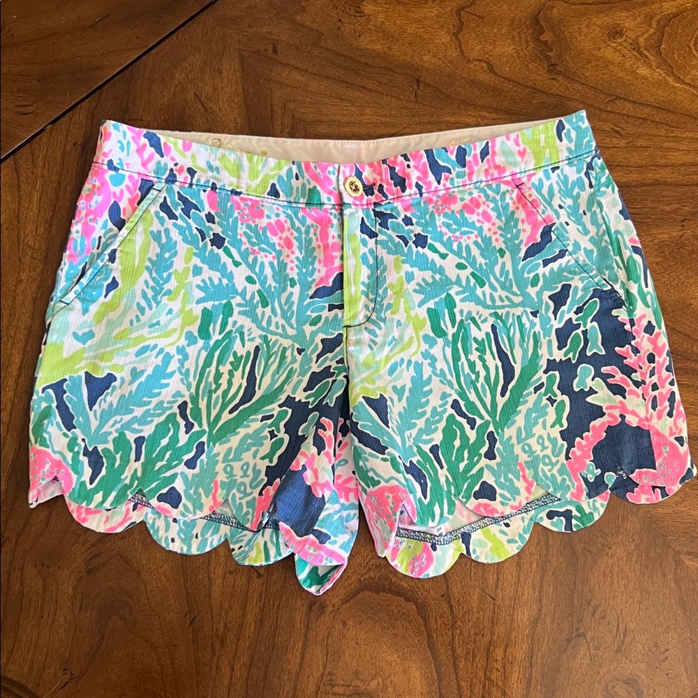 Lilly Pulitzer Buttercup Multicolor Coral Reef Scallop Hem Shorts